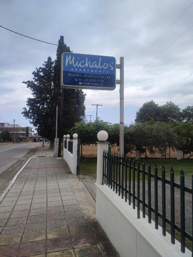 Michalos Apartments ปาราเลีย สโกทินิส ภายนอก รูปภาพ