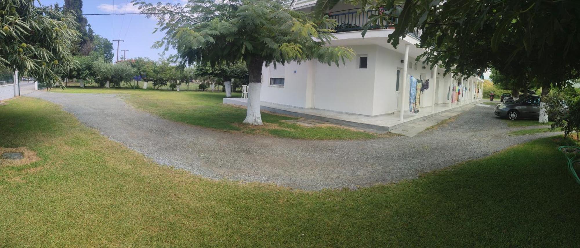 Michalos Apartments ปาราเลีย สโกทินิส ภายนอก รูปภาพ