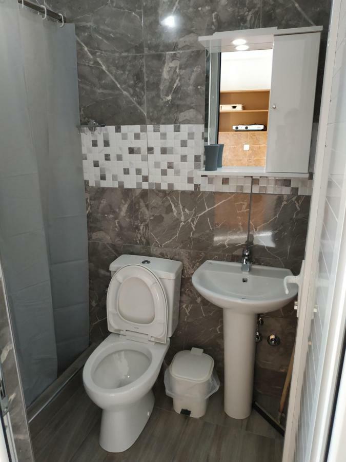 Michalos Apartments ปาราเลีย สโกทินิส ภายนอก รูปภาพ